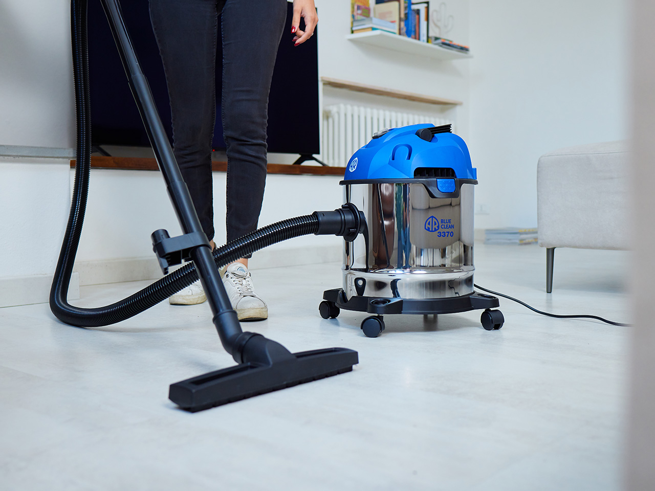 ar-blue-clean-33-series-3370-bidone-aspiratutto-e-soffiatore-20-l image 4