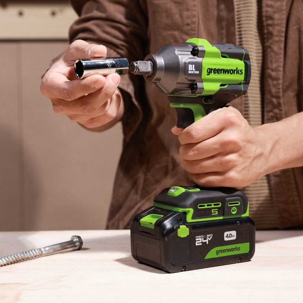 greenworks-pro-iw5500-chiave-a-impulsi-24v-500nm-solo-utensile image 2
