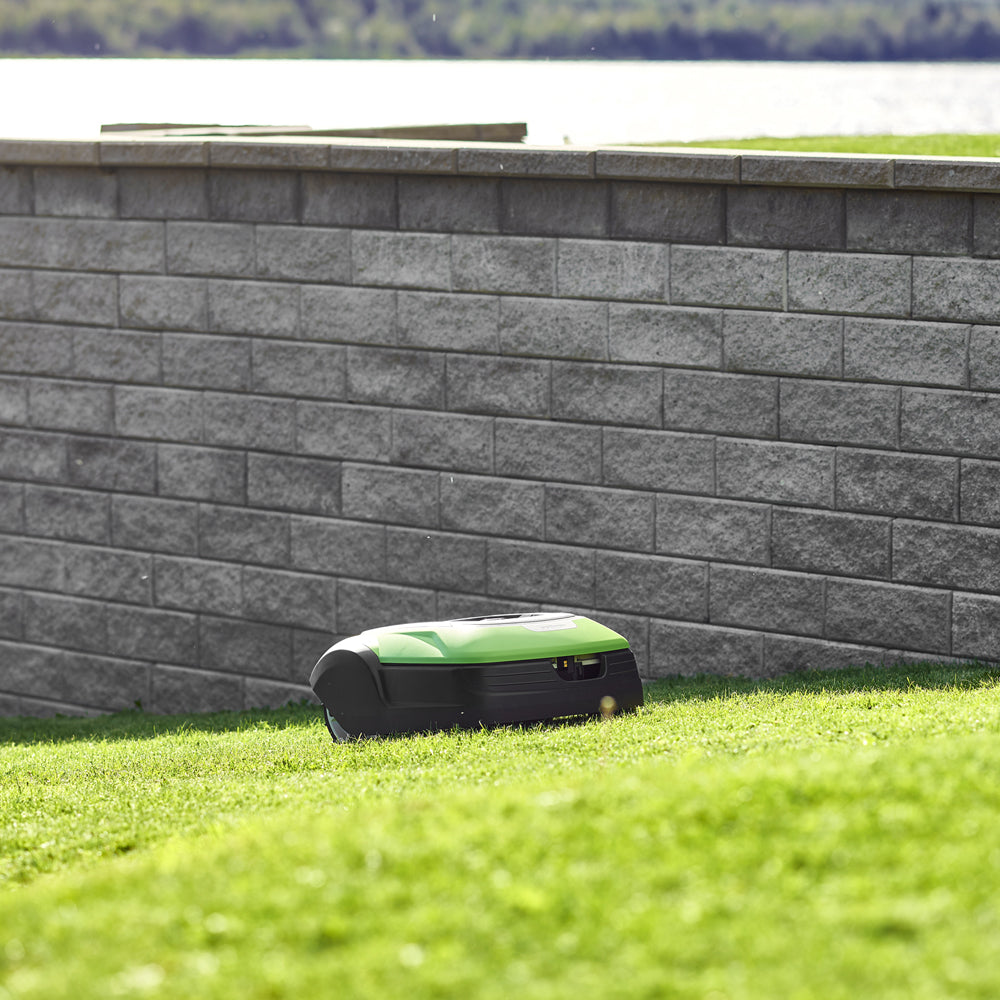 greenworks-optimow-15-robot-rasaerba-fino-a-1500-mq-con-filo-perimetrale image 8