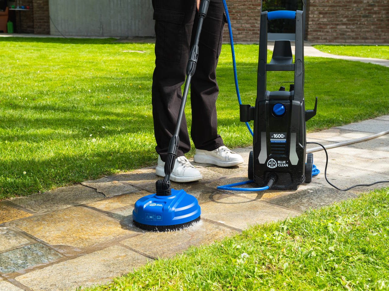 ar-blue-clean-e-1600p-idropulitrice-a-freddo-125-bar-420-l-h-1-6-kw-con-spazzola image 8