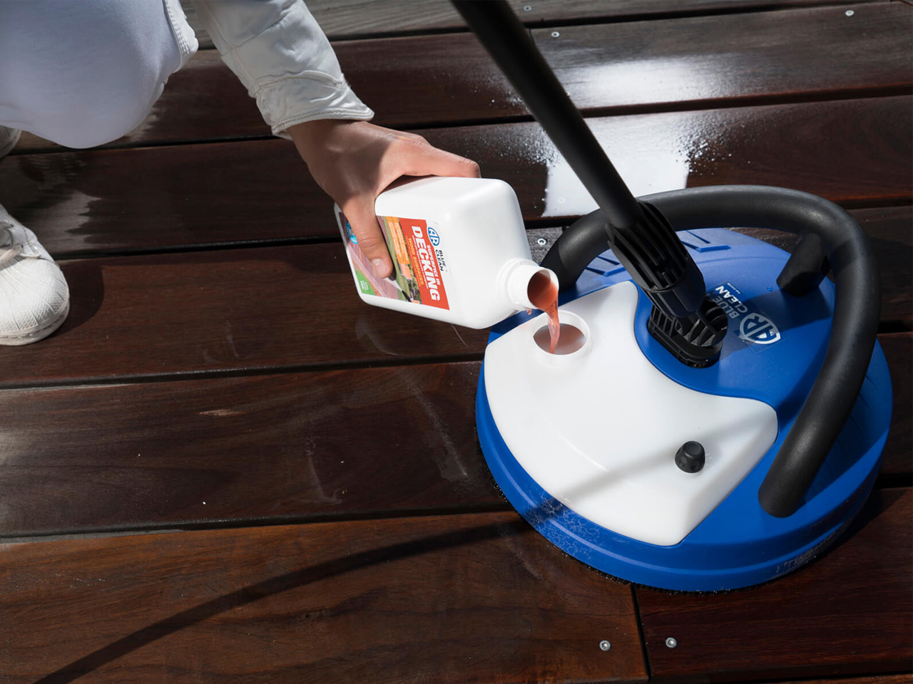 ar-blue-clean-detergente-superfici-in-decking-1l-detergente-neutro-legno image 2
